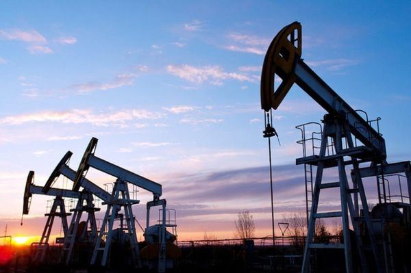    Курс нефти вернулся к минимумам начала декабря $62 за баррель