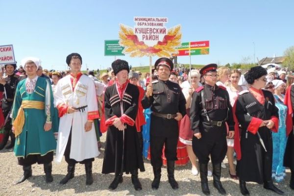 «Убивали целыми семьями». Академик Пётр Толочко об украинском национализме