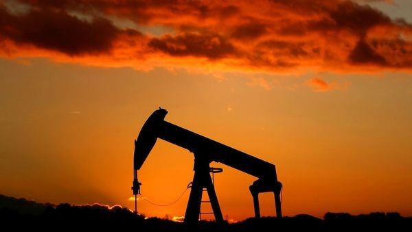    Курс нефти оправился от падения и уже выше 55.5$ за баррель Brent
