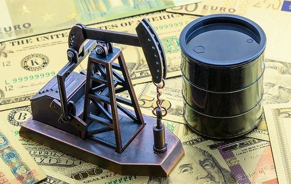    Нефть не справилась с негативом